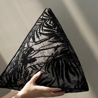Coussin triangulaire Velvet Moss